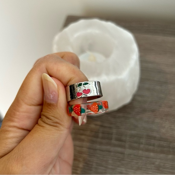 Set of 2 - Cute Fruits Rings! Cherry and Strawberry - Picture 5 of 14